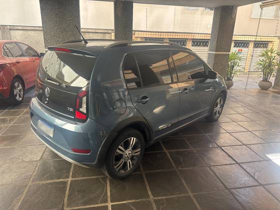 VOLKSWAGEN UP 1.0 TSI HIGH UP 12V FLEX 4P MANUAL VOLKSWAGEN UP 1.0 TSI HIGH UP 12V FLEX 4P MANUAL